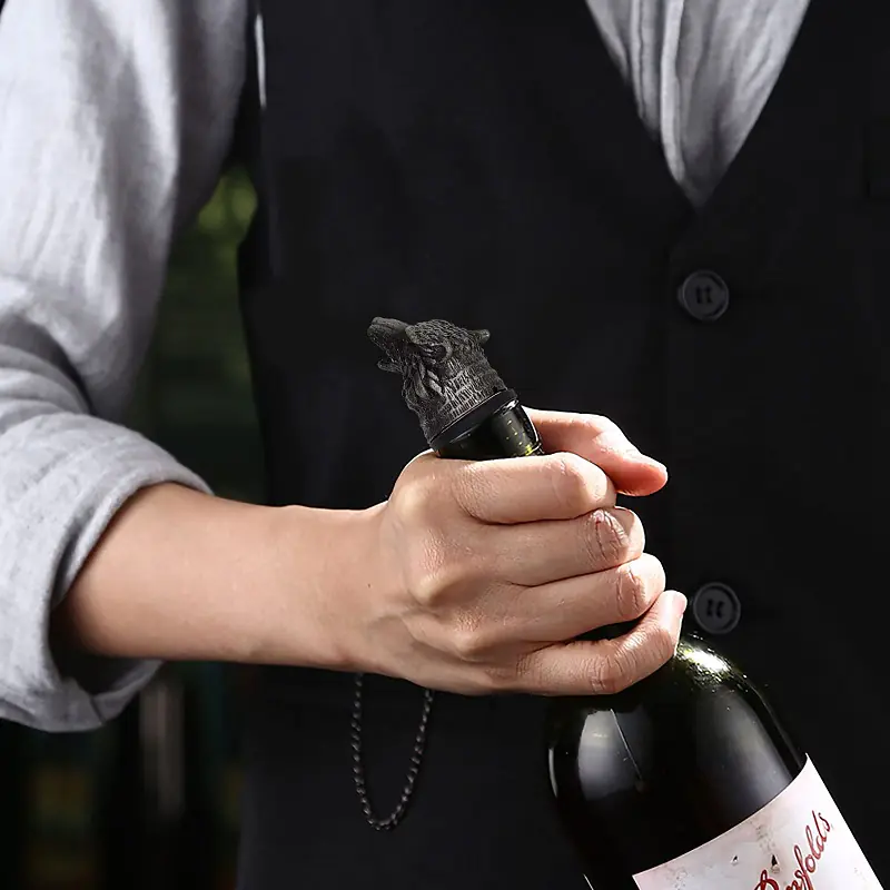 Wolf Head shape Wine Aerator Pourer Spout